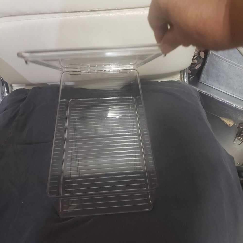 1 Clear Hinged Plastic Storage Container
#B1
LxWxH=12.75x7.15x3.5 with lid